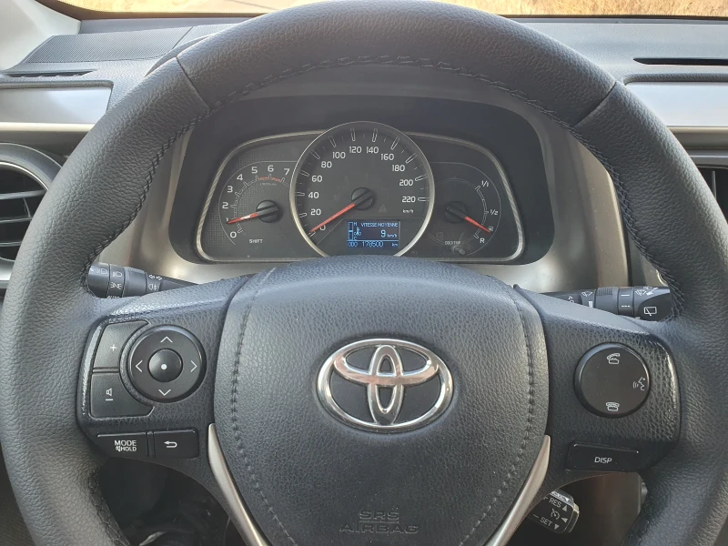 Toyota Rav4 2.0 D-4D, снимка 13 - Автомобили и джипове - 48435153