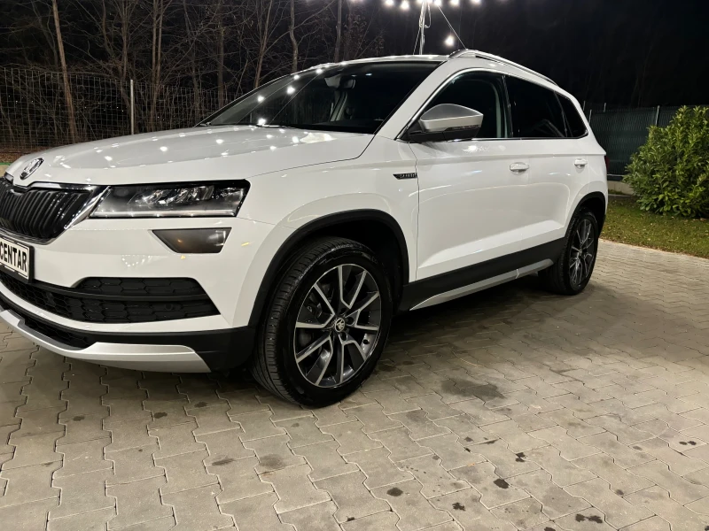 Skoda Karoq SKAUt1.5TSI4x4, Aut.Full , снимка 3 - Автомобили и джипове - 48441353