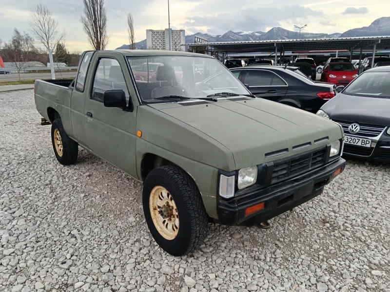 Nissan Navara, снимка 8 - Автомобили и джипове - 48536444