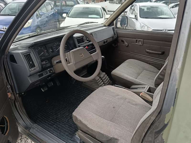 Nissan Navara, снимка 9 - Автомобили и джипове - 48536444