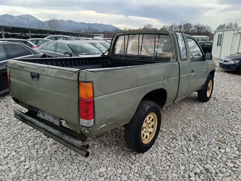 Nissan Navara, снимка 6 - Автомобили и джипове - 48536444