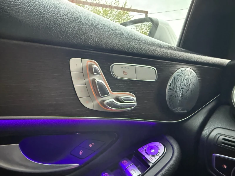 Mercedes-Benz GLC 300 Facelift  регистриран , снимка 10 - Автомобили и джипове - 52655789