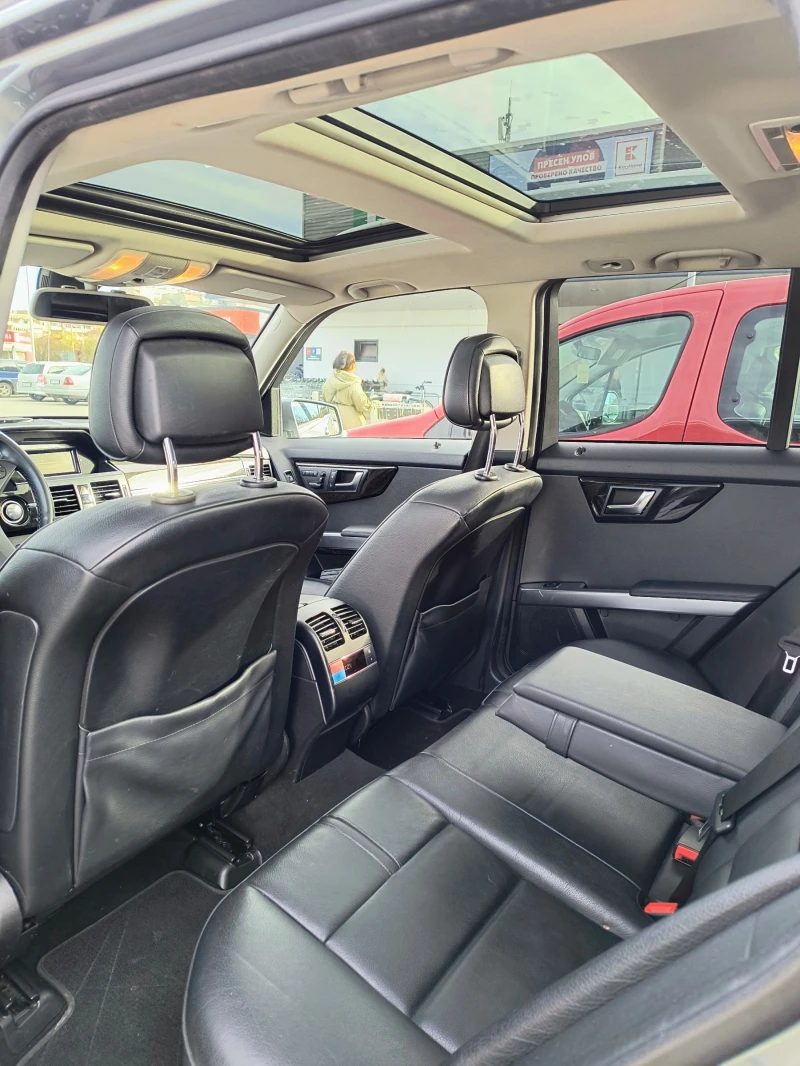 Mercedes-Benz GLK 250-204к.с. Панорама Кеуless go Памет Безключово, снимка 15 - Автомобили и джипове - 52640395