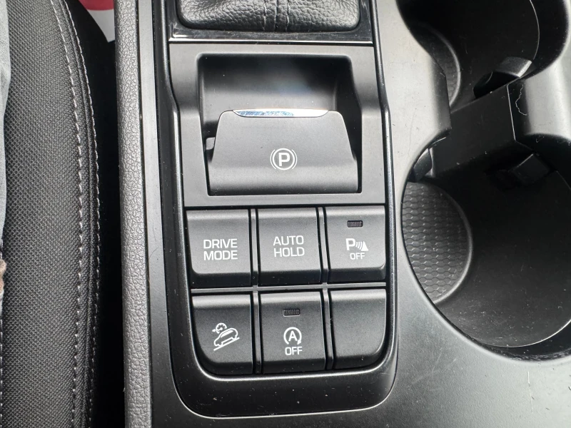 Hyundai Tucson Face Automat, снимка 14 - Автомобили и джипове - 52664544