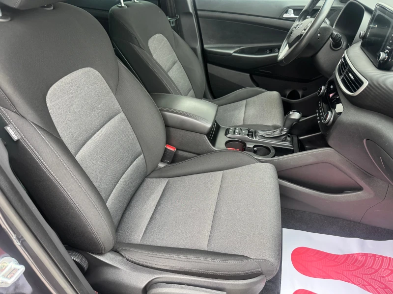 Hyundai Tucson Face Automat, снимка 8 - Автомобили и джипове - 52664544