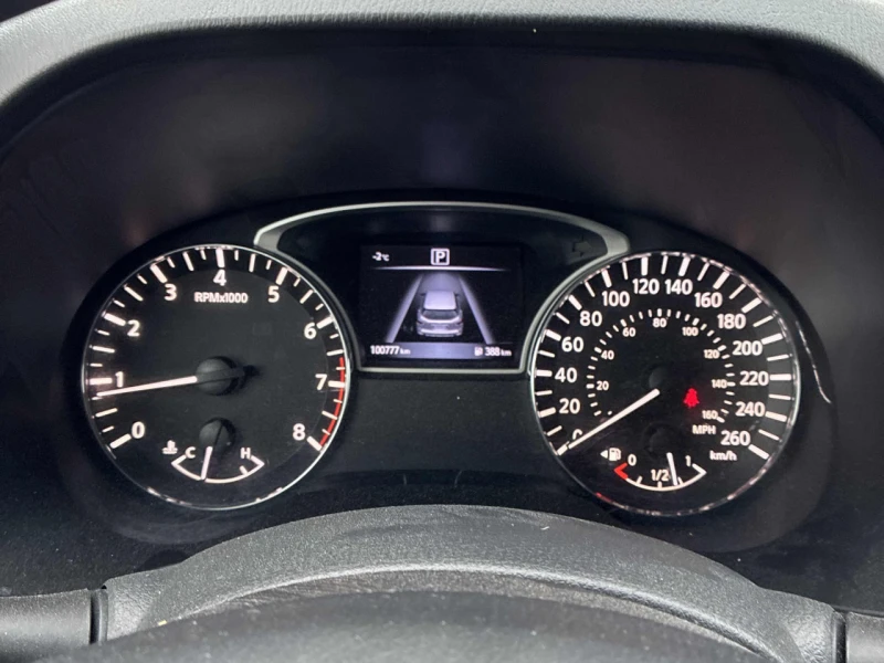 Nissan Pathfinder CARFAX* АВТОФИНАНСИРАНЕ БЕЗ ПЪРВОНАЧАЛНА ВНОСКА, снимка 8 - Автомобили и джипове - 53035590