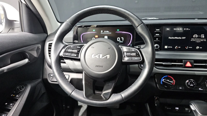 Kia Seltos 2.0 2WD TRENDY autogeorge.com, снимка 10 - Автомобили и джипове - 53242465