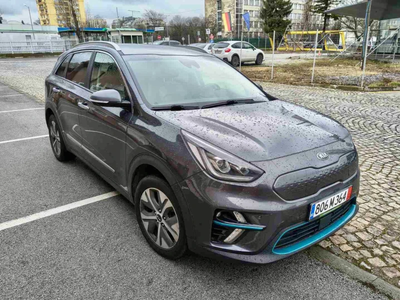 Kia Niro 64kWh 100% SOH, снимка 2 - Автомобили и джипове - 53245005