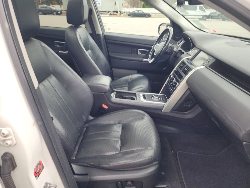 Land Rover Discovery Sport, снимка 8 - Автомобили и джипове - 53418238