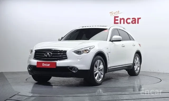 Infiniti QX70 3.0D * AWD * ШИБИДАХ * ОБДУХВАНЕ * 