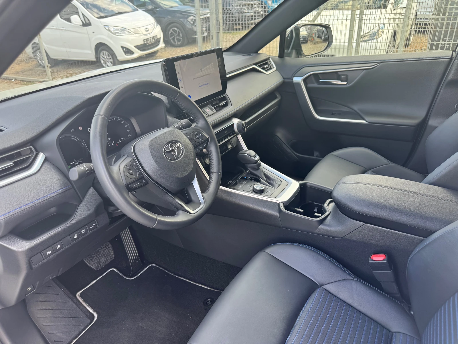 Toyota Rav4  - изображение 10