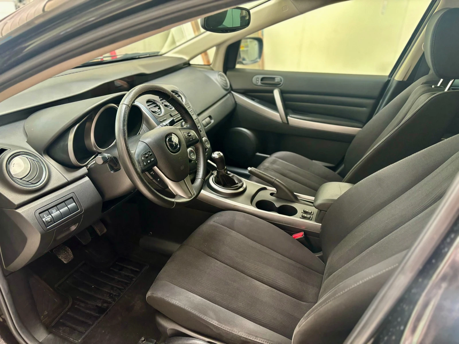 Mazda CX-7 2.2D - изображение 6