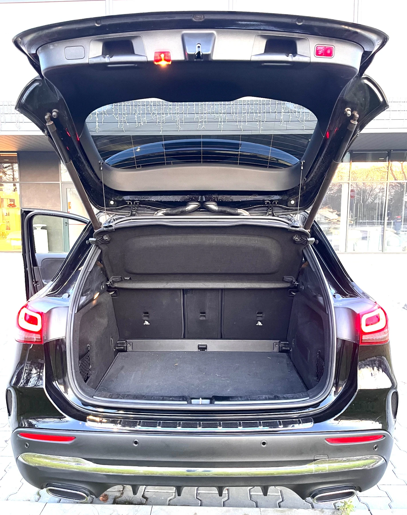 Mercedes-Benz GLA AMG LINE 4 MATIC, снимка 8 - Автомобили и джипове - 54722781