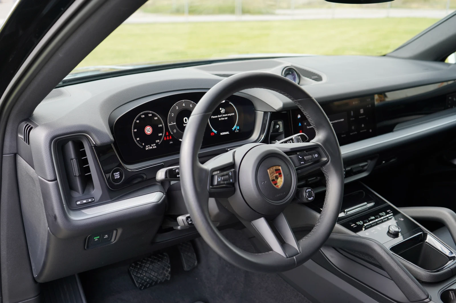 Porsche Cayenne COUPE* V6* BOSE* DISTR* CHRONO* PANO* 360 CAM* , снимка 10 - Автомобили и джипове - 55395241