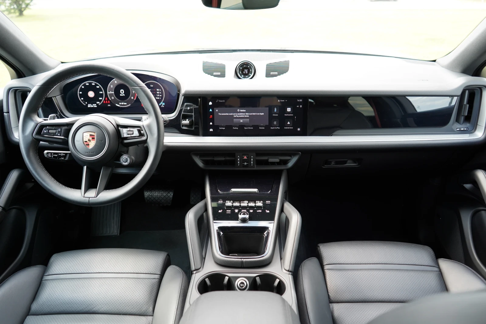 Porsche Cayenne COUPE* V6* BOSE* DISTR* CHRONO* PANO* 360 CAM* , снимка 13 - Автомобили и джипове - 55395241