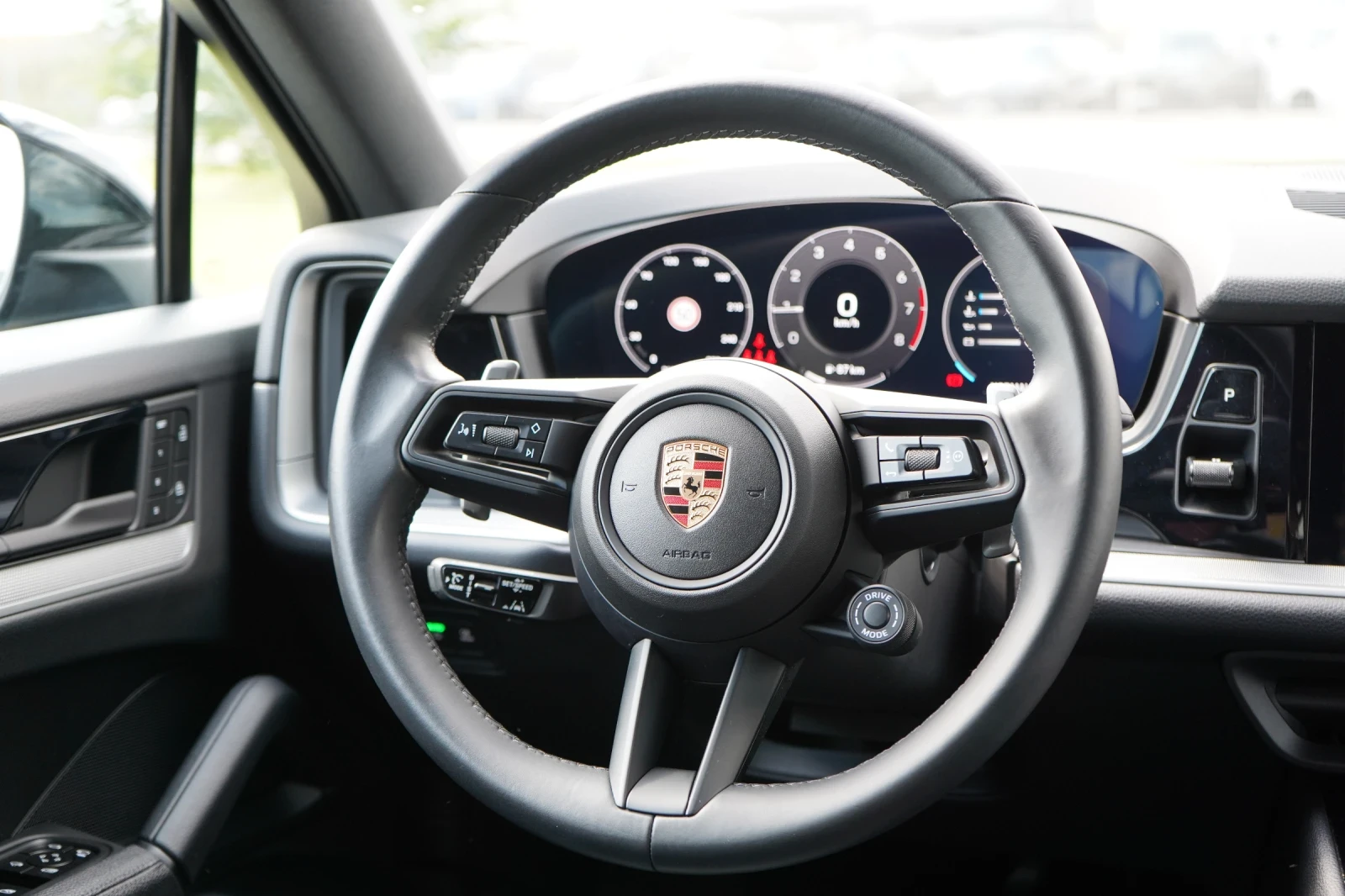 Porsche Cayenne COUPE* V6* BOSE* DISTR* CHRONO* PANO* 360 CAM* , снимка 6 - Автомобили и джипове - 55395241