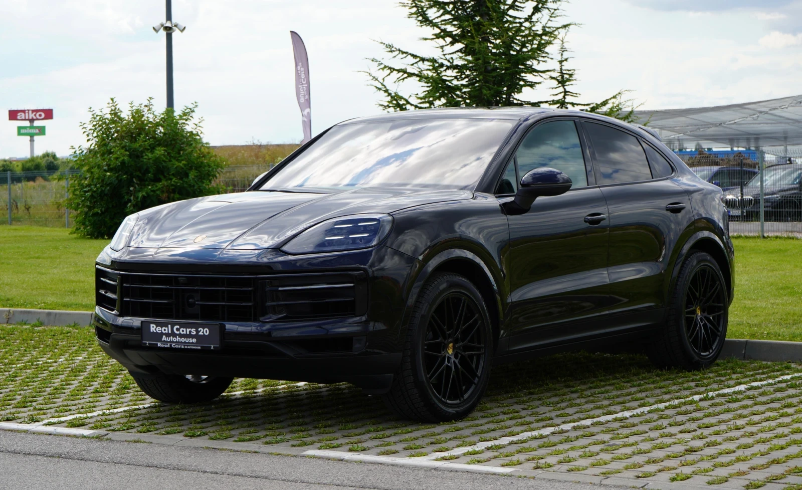 Porsche Cayenne COUPE* V6* BOSE* DISTR* CHRONO* PANO* 360 CAM* , снимка 3 - Автомобили и джипове - 55395241