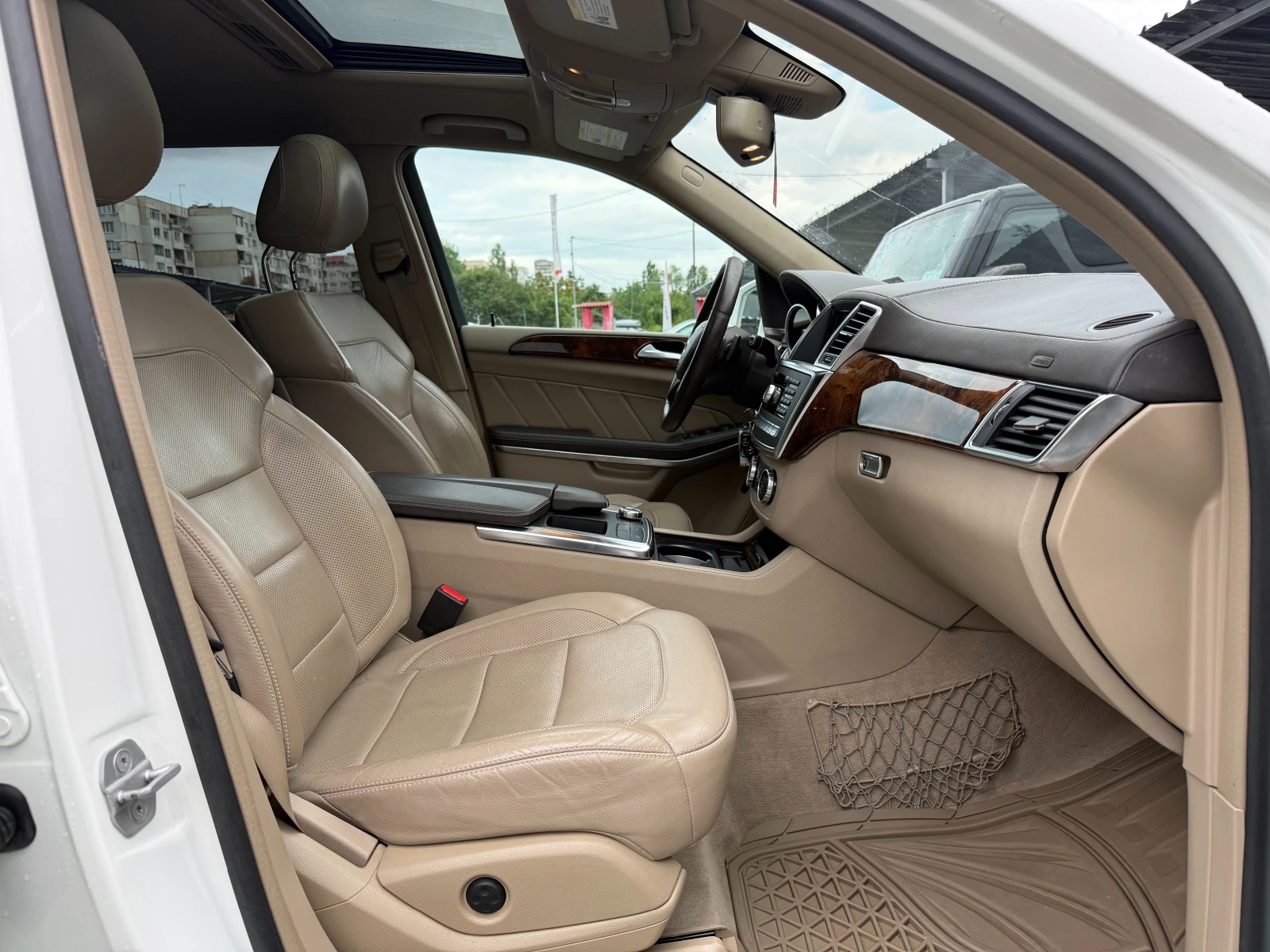 Mercedes-Benz GL 350 AMG-PACKAGE, BLUETEC, FULL SERVICE HISTORY, снимка 8 - Автомобили и джипове - 55407163