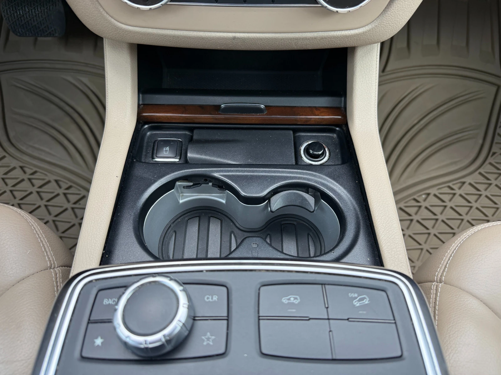 Mercedes-Benz GL 350 AMG-PACKAGE, BLUETEC, FULL SERVICE HISTORY, снимка 15 - Автомобили и джипове - 55407163