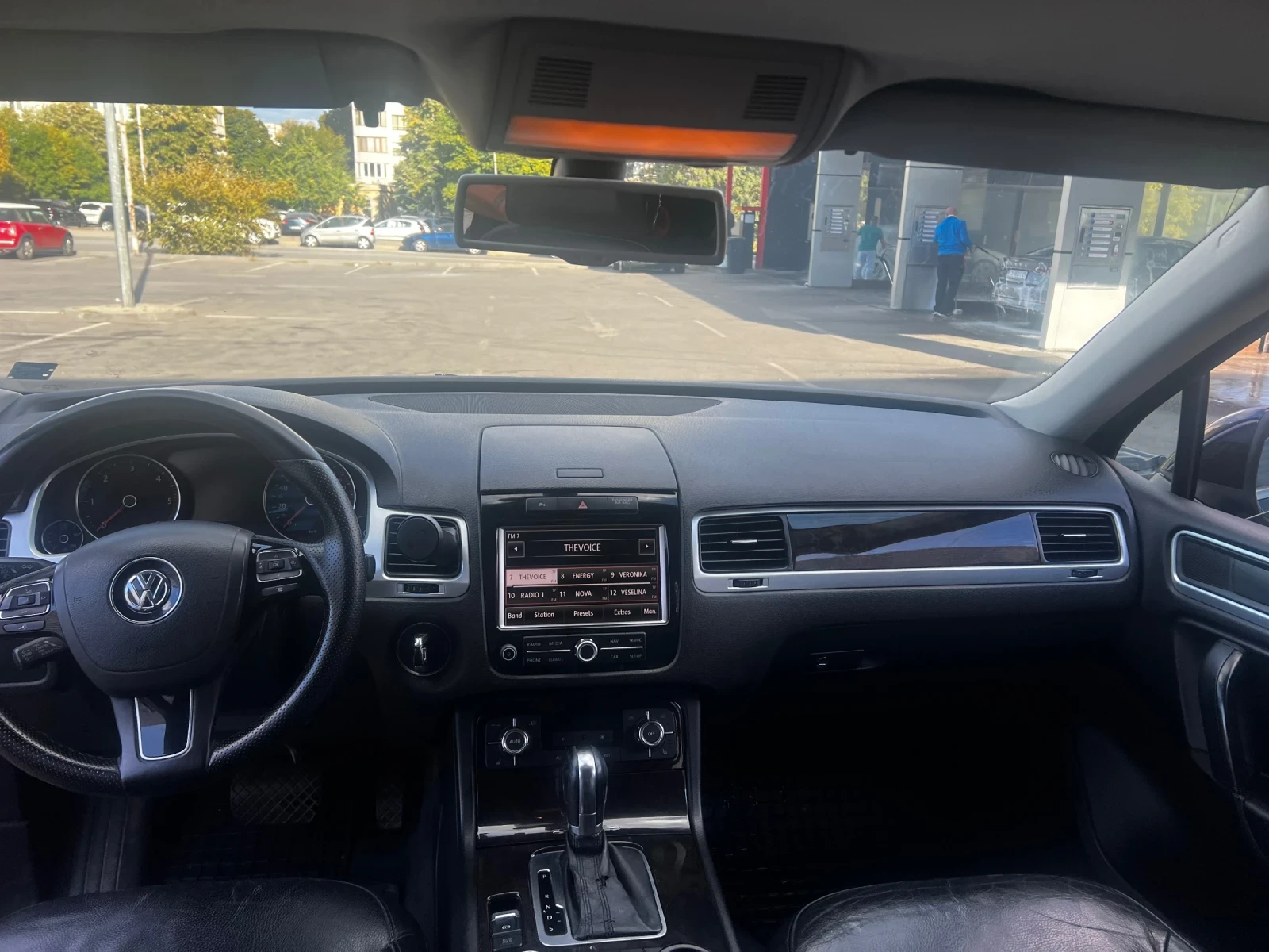 VW Touareg 3.0D, снимка 8 - Автомобили и джипове - 56325852