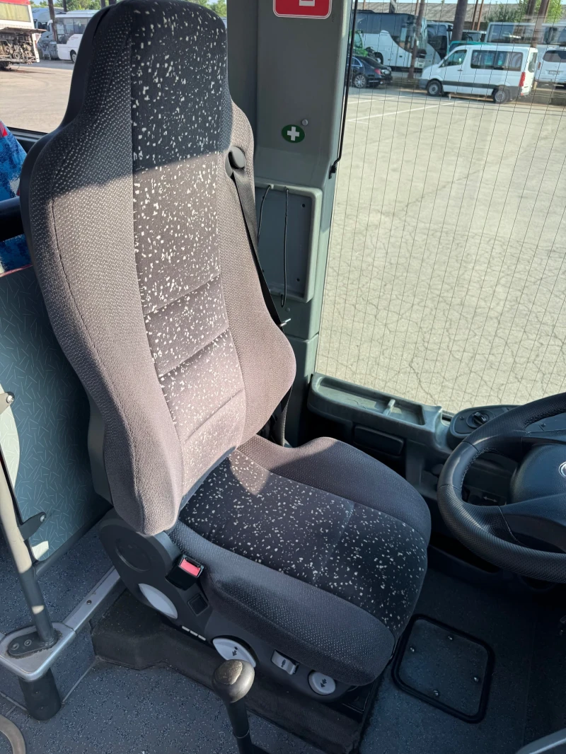 Mercedes-Benz Intouro MBU O 560 62+ 21МЕСТЕН, снимка 6 - Бусове и автобуси - 50700027