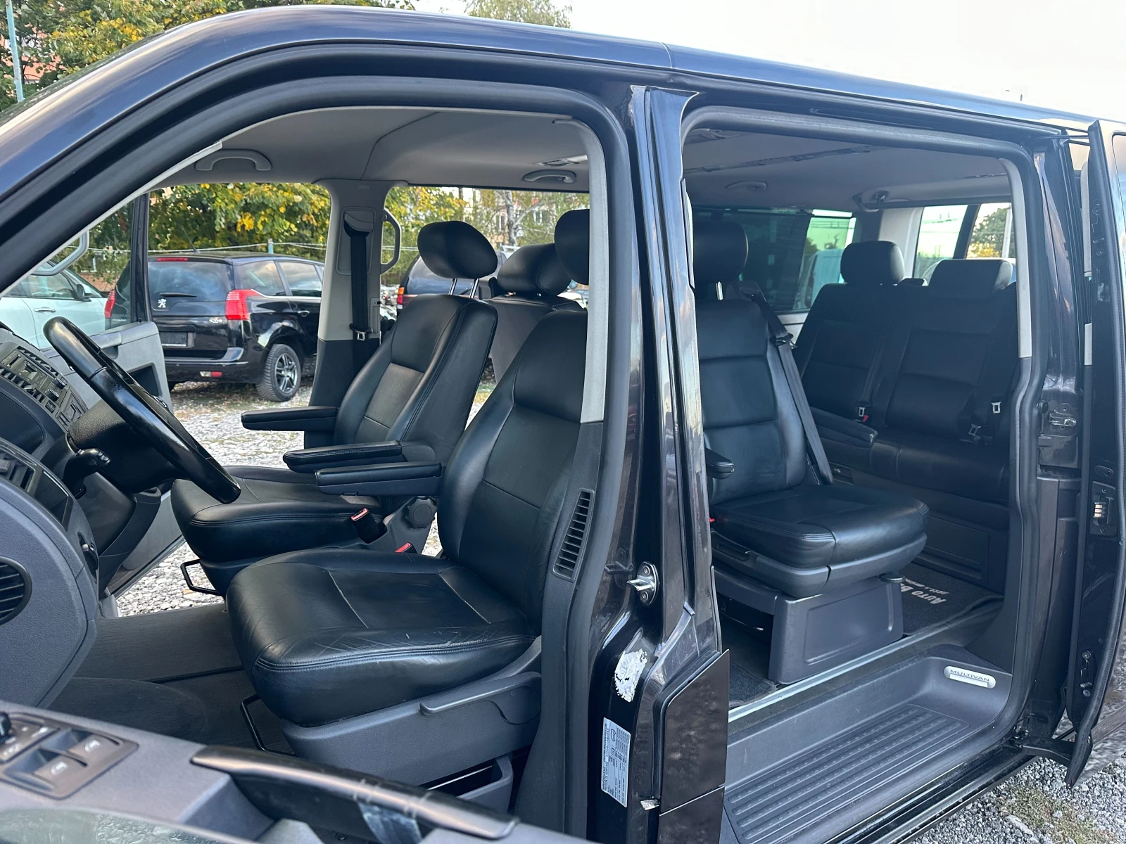 VW Multivan 2.5TDI 131kc 4x4 LONG - изображение 9
