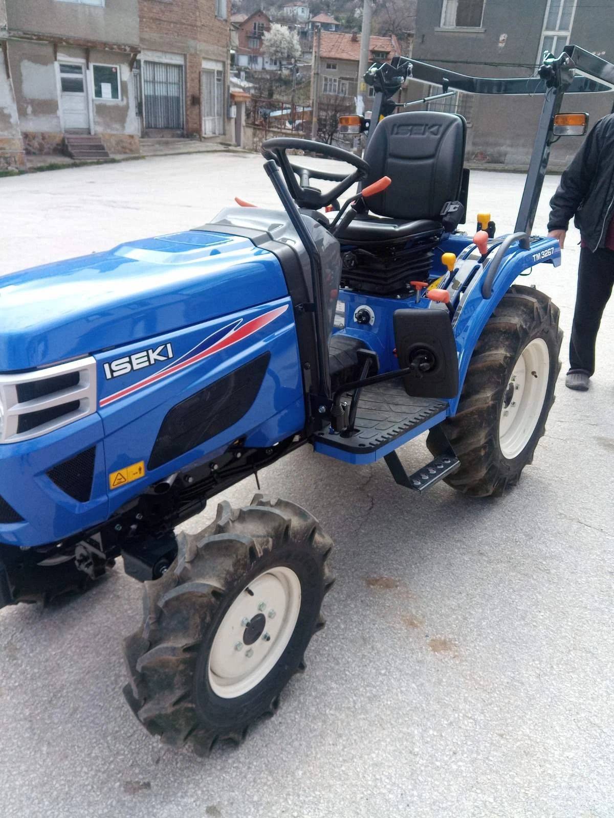 Трактор ISEKI  - изображение 3