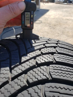 Гуми Зимни 225/50R17, снимка 9