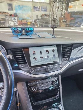 Opel Astra Sport Tourer, снимка 12