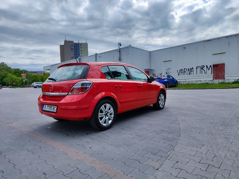 Opel Astra 1, 8 газ, снимка 7 - Автомобили и джипове - 46470965