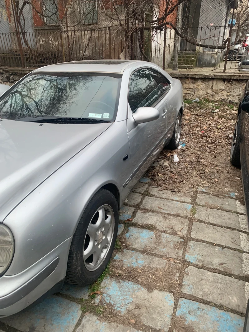 Mercedes-Benz CLK, снимка 3 - Автомобили и джипове - 49253590