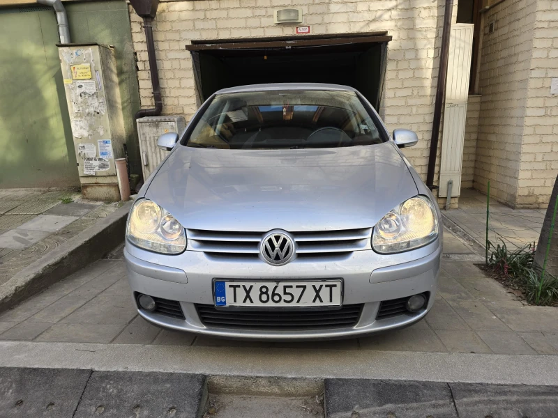 VW Golf, снимка 1 - Автомобили и джипове - 49389745