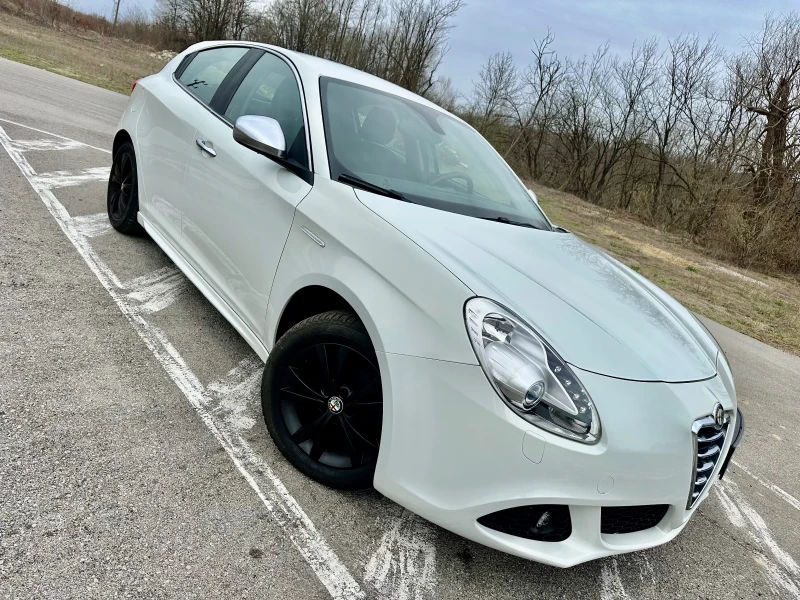 Alfa Romeo Giulietta 2.0JTD* LED* REALNI KM* , снимка 1 - Автомобили и джипове - 49486385