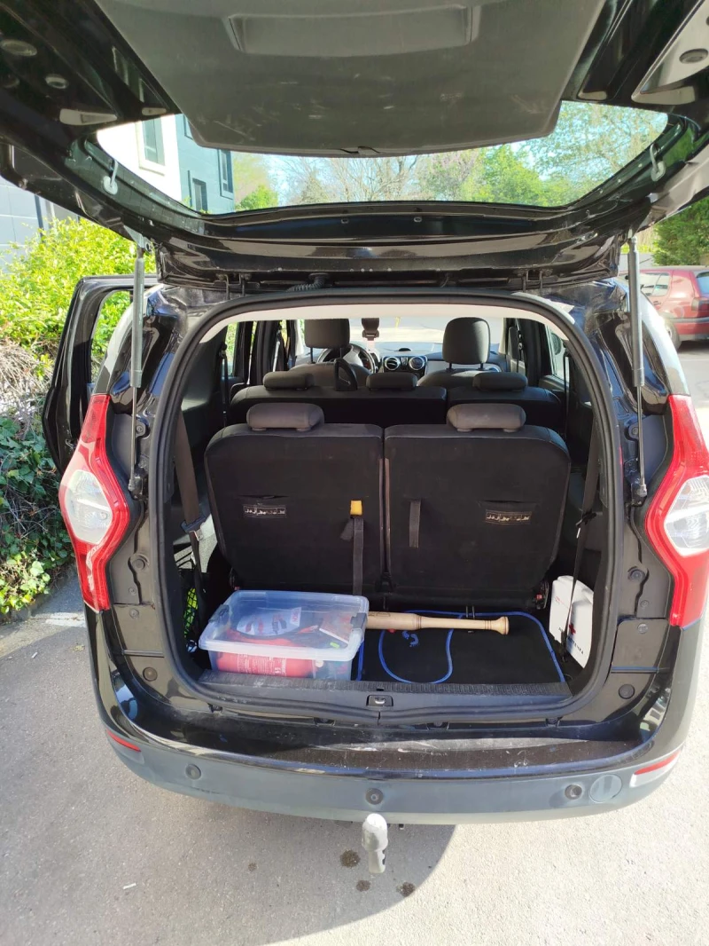 Dacia Lodgy, снимка 8 - Автомобили и джипове - 52425243