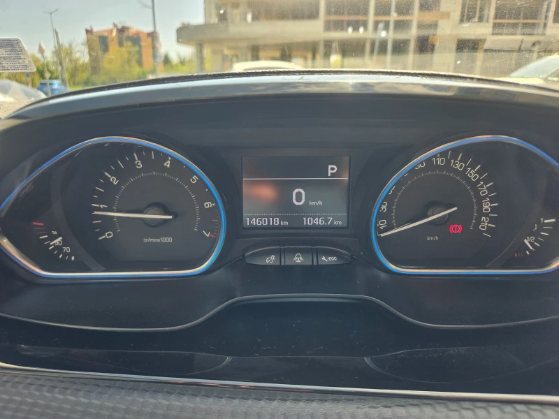 Peugeot 2008 1.6, снимка 7 - Автомобили и джипове - 53023837