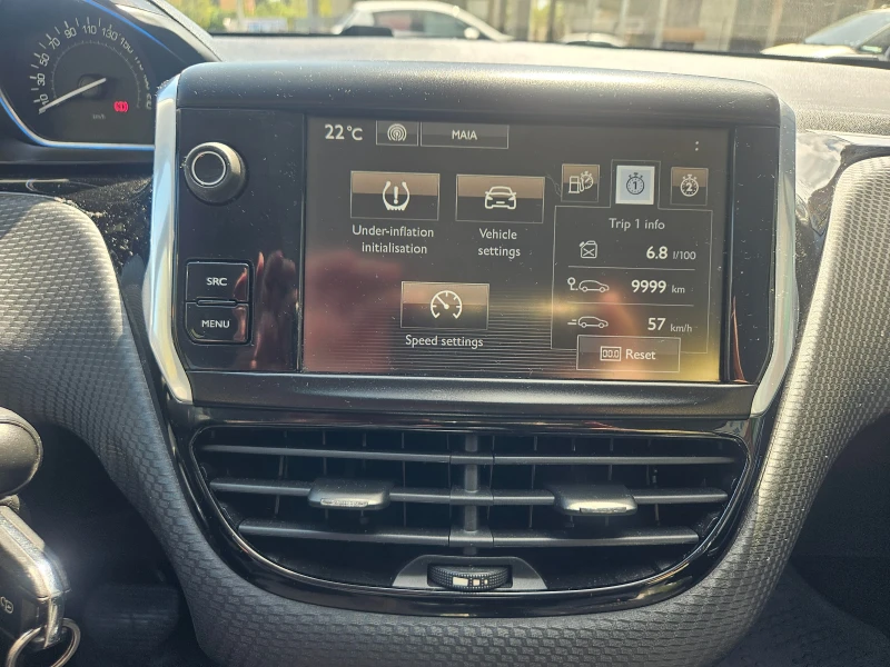 Peugeot 2008 1.6, снимка 9 - Автомобили и джипове - 53023837