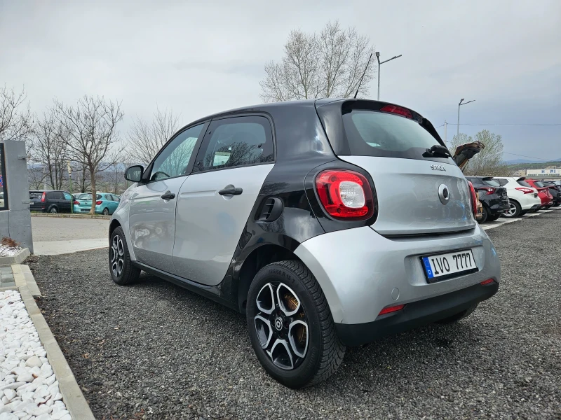Smart Forfour 1.0i/AC, снимка 5 - Автомобили и джипове - 50325282