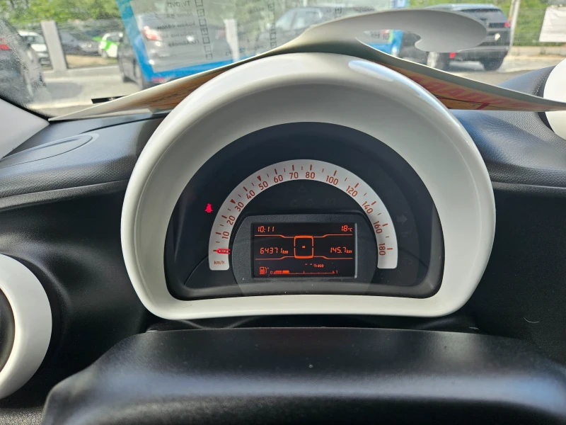 Smart Forfour 1.0i/AC, снимка 11 - Автомобили и джипове - 50325282