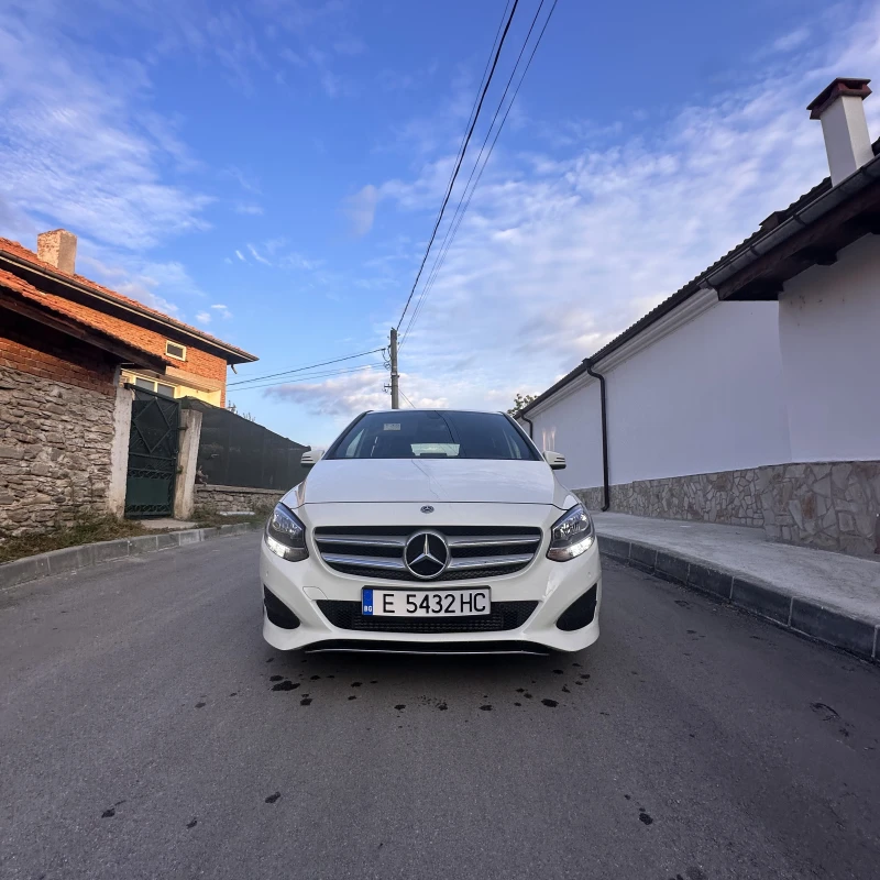 Mercedes-Benz B 200 Facelift, снимка 6 - Автомобили и джипове - 52553528
