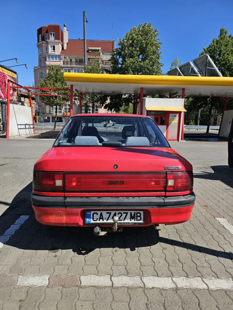 Mazda 323 1.3 C IV втори собственик, снимка 5 - Автомобили и джипове - 52463697