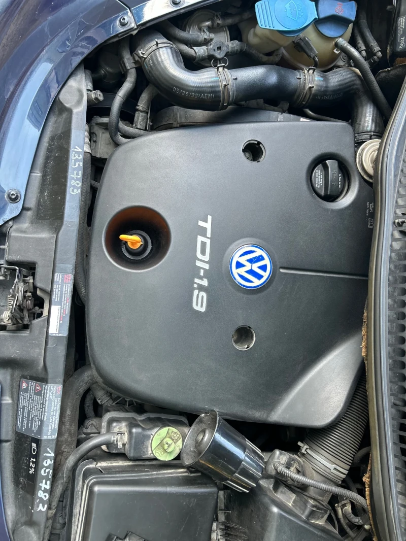 VW Beetle, снимка 9 - Автомобили и джипове - 52261737