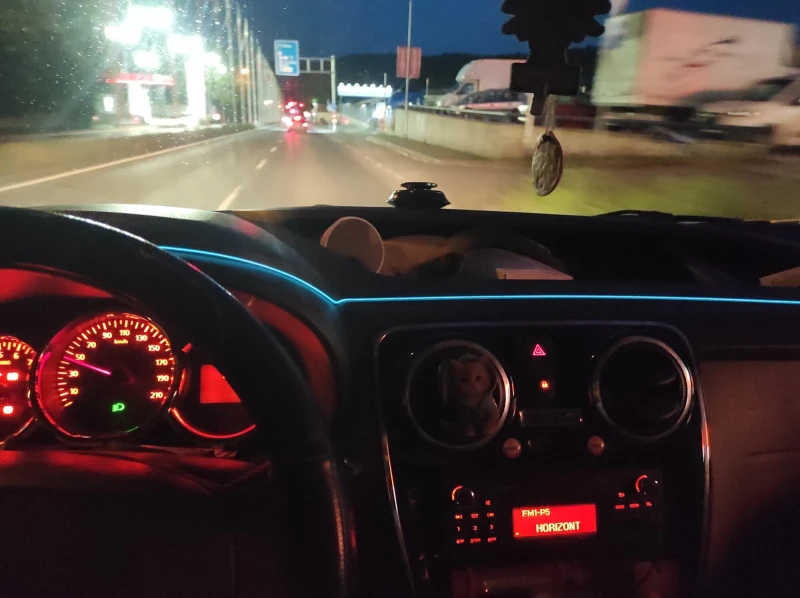 Dacia Dokker 1.6, снимка 12 - Автомобили и джипове - 53026014