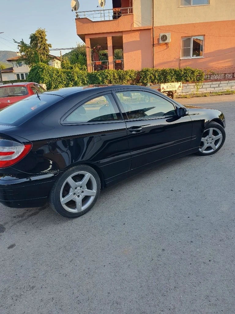 Mercedes-Benz C 320, снимка 3 - Автомобили и джипове - 47439499