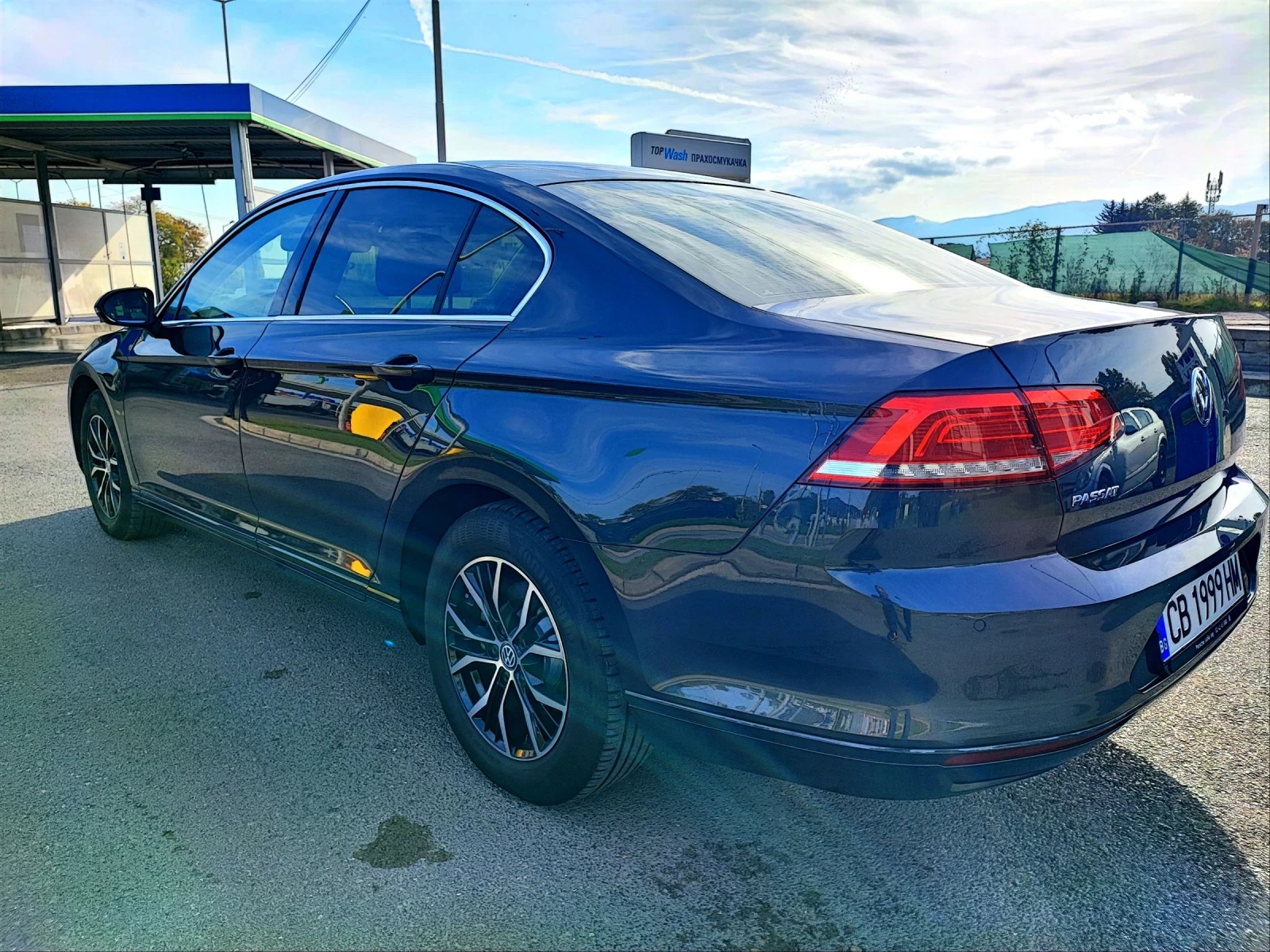 VW Passat 2.0TDI-150.ОТ VW БГ. 70х.км.СЕРВИЗНА КНИЖКА - изображение 4