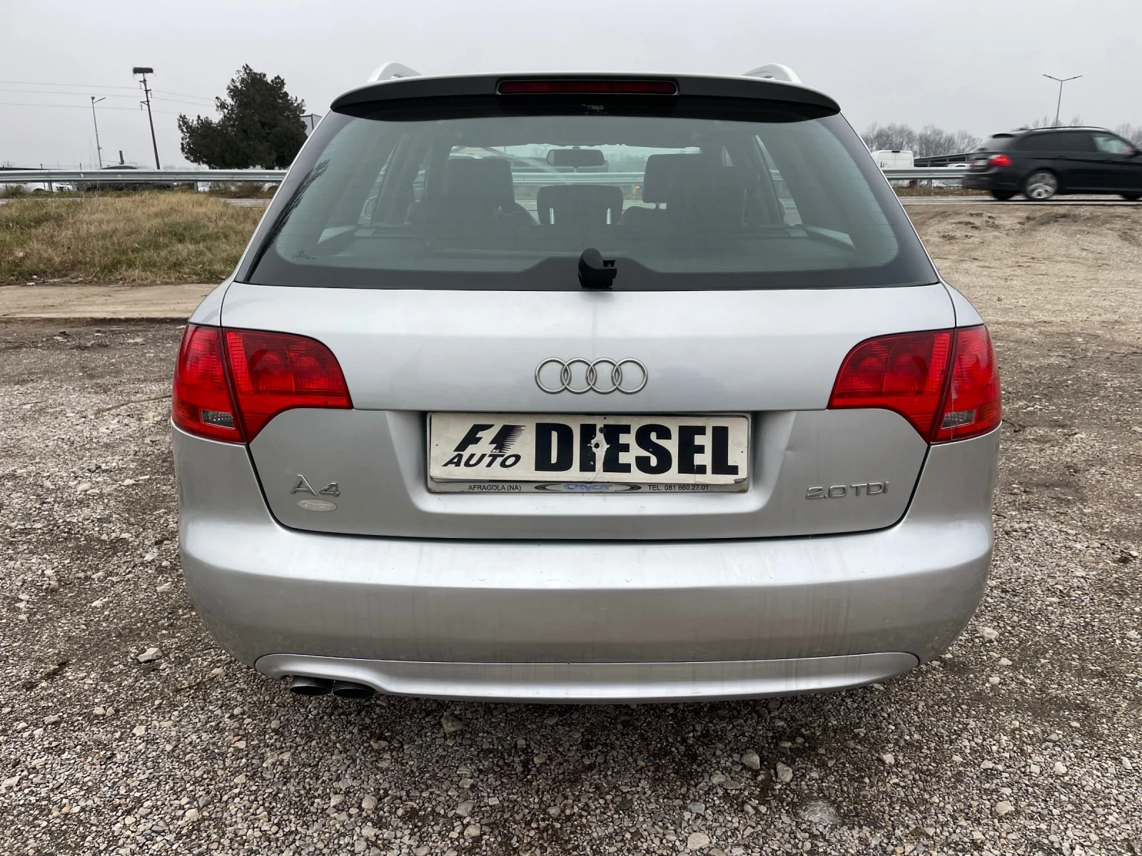 Audi A4 2.0TDI-S-LINE-ITALIA - изображение 10