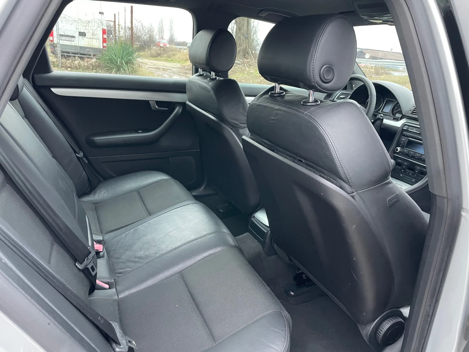 Audi A4 2.0TDI-S-LINE-ITALIA - изображение 7