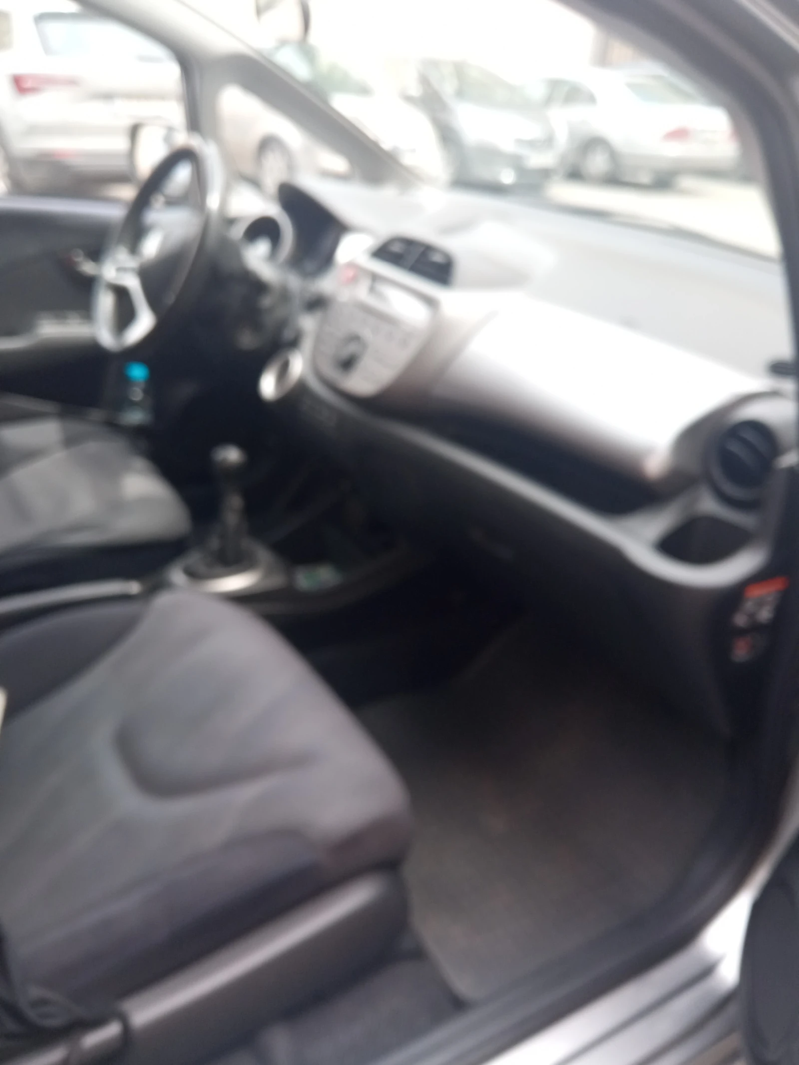 Honda Jazz  - изображение 7