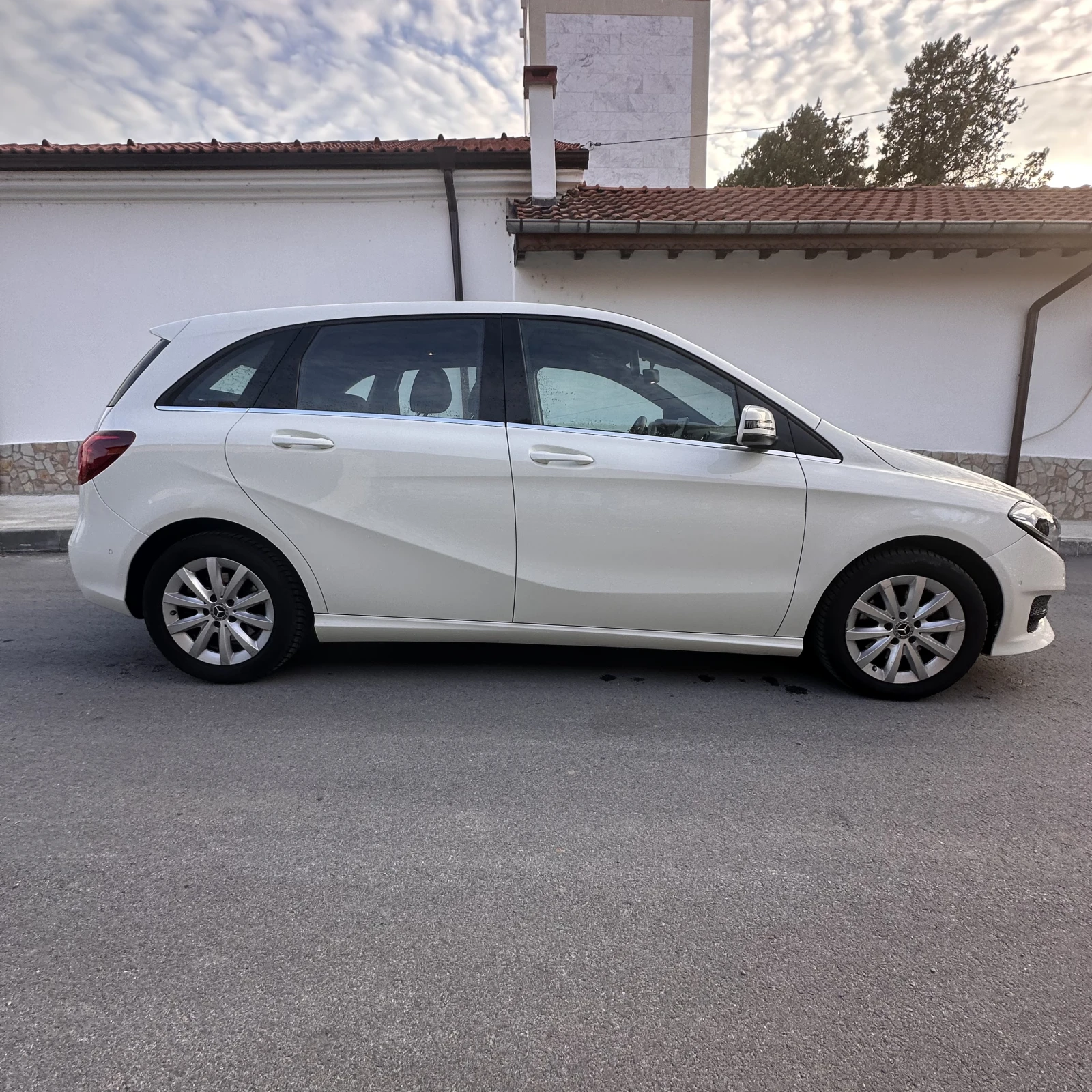 Mercedes-Benz B 200 Facelift - изображение 3