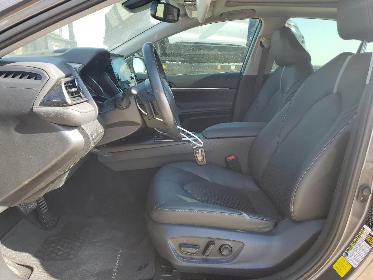Toyota Camry XSE/градушка - изображение 7