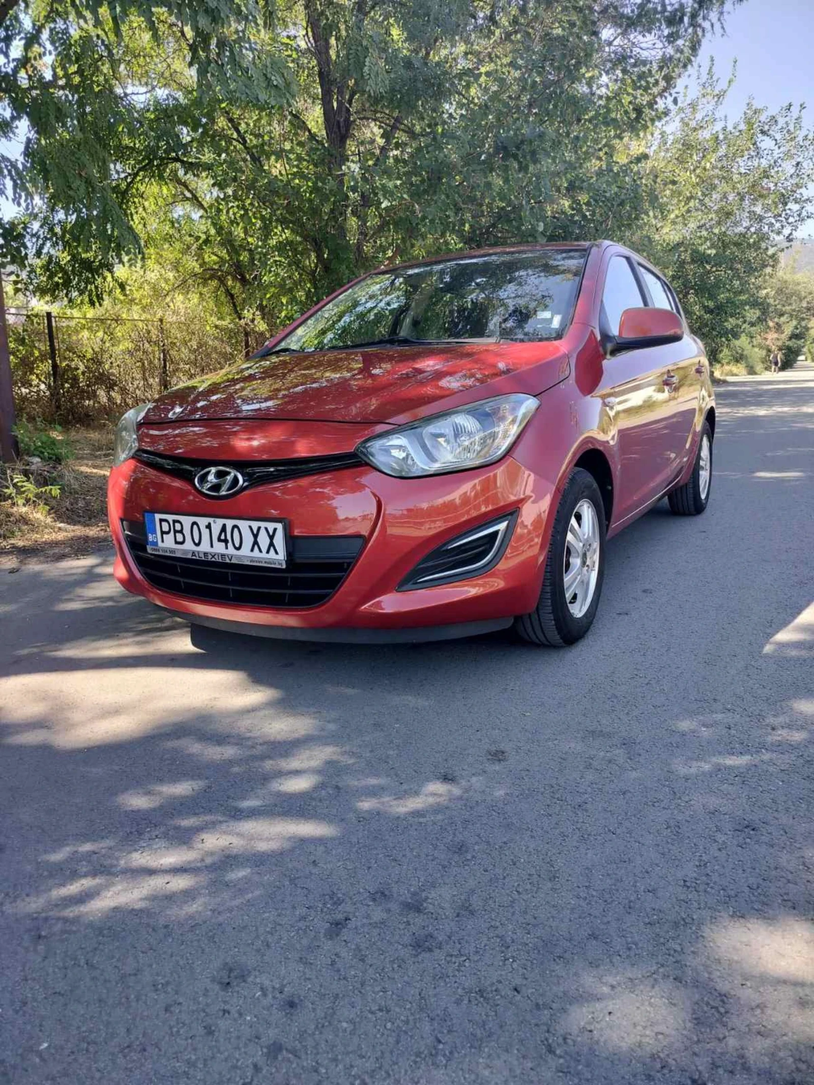 Hyundai I20 1.2i 2013  | Mobile.bg — изображение 1